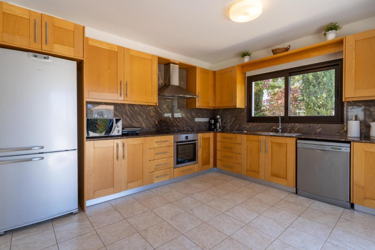 Lime 3-bedroom In Villa *