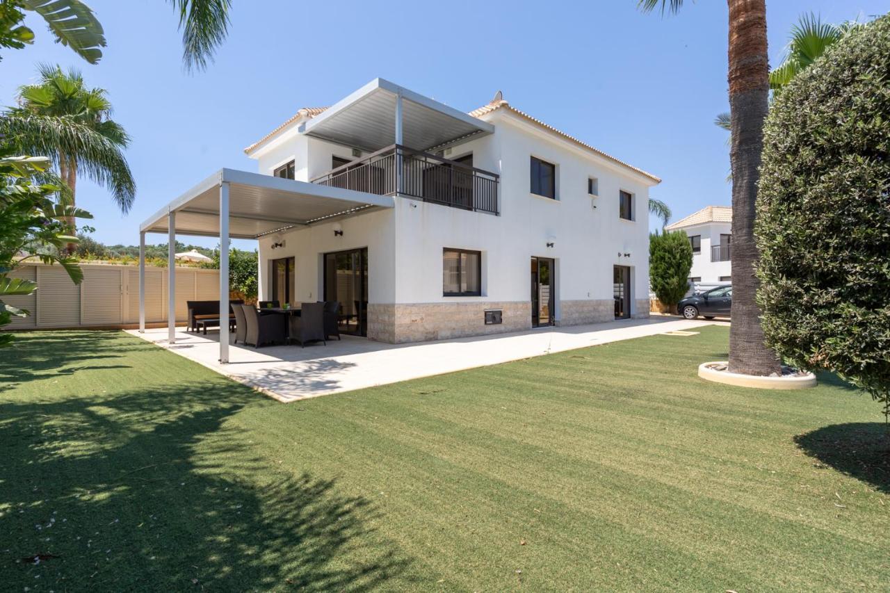 Lime 3-bedroom In Protaras